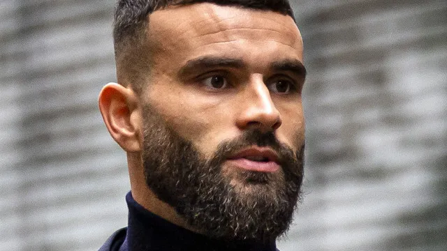 Ex-PSV solto após acidente que matou criança: "Quero voltar a jogar"