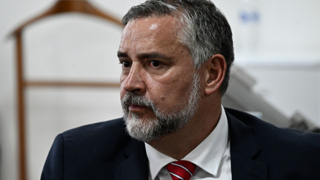 Ministro Paulo Pimenta e deputados federais têm milhas roubadas de conta da Latam