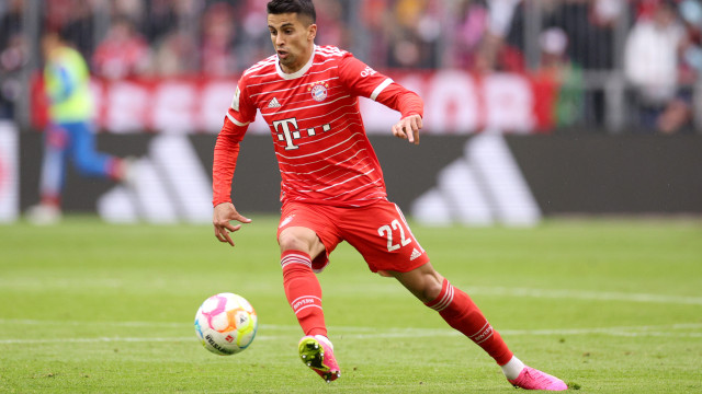 Bayern tropeça e Borussia Dortmund perde chance de alcançar rival ao levar empate surpreendente