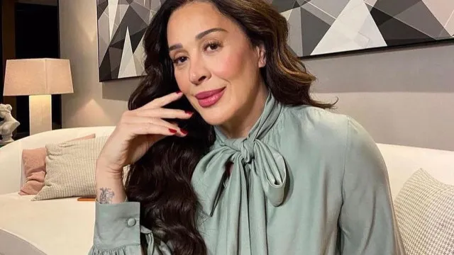 
                    'Eu também erro, também desmorono', diz Claudia Raia sobre maternidade
                