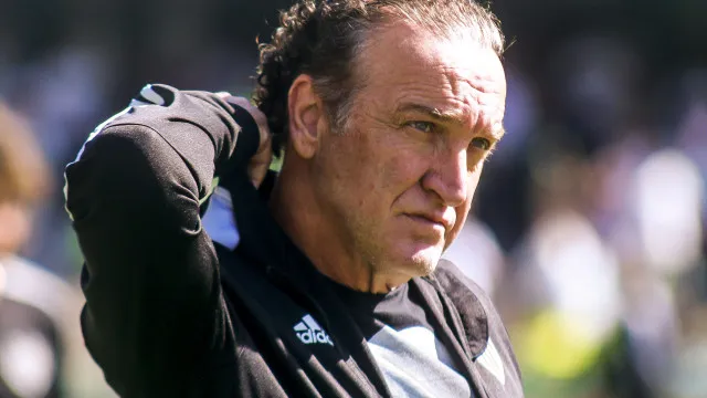 
                    Santos anuncia contratação de Cuca após demissão de Vojvoda
                