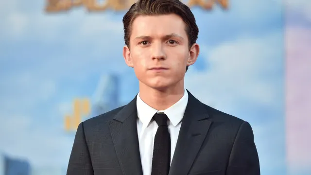 
                    Tom Holland sobre luta contra alcoolismo: 