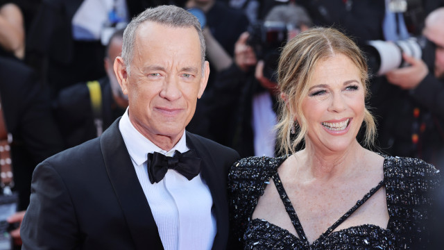 Esposa de Tom Hanks explica 'climão' entre ator e homem no tapete vermelho