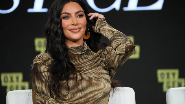 Kim Kardashian lança sutiã com mamilos rijos: 'Alguns dias são duros, mas eles são mais'