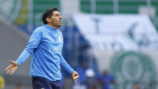 Abel vê 'pior jogo em casa', elogia o Botafogo e diz que o time 'tem tudo para ser campeão'