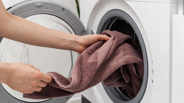 Com que frequência deve lavar as toalhas? Esclareça (finalmente) a dúvida