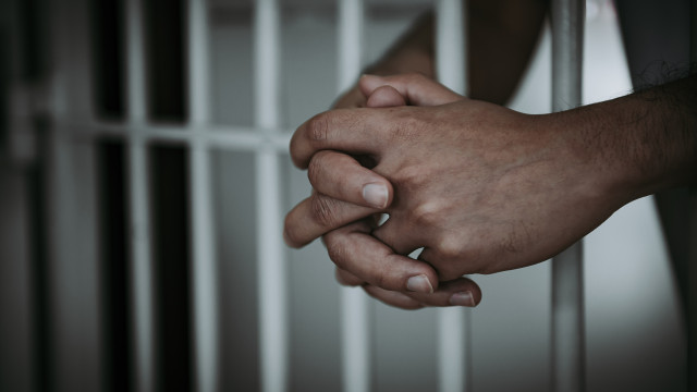 Mafioso italiano que escapou de prisão com corda feita de lençóis é recapturado