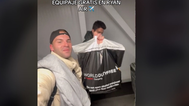 Viajante revela truque para levar mais bagagem em voos lowcost