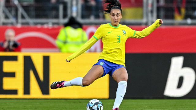 Seleção brasileira feminina derrota a China em jogo-treino na preparação para a Copa