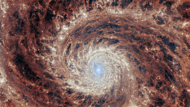 Telescópio James Webb capta imagens de 19 galáxias com resolução inédita