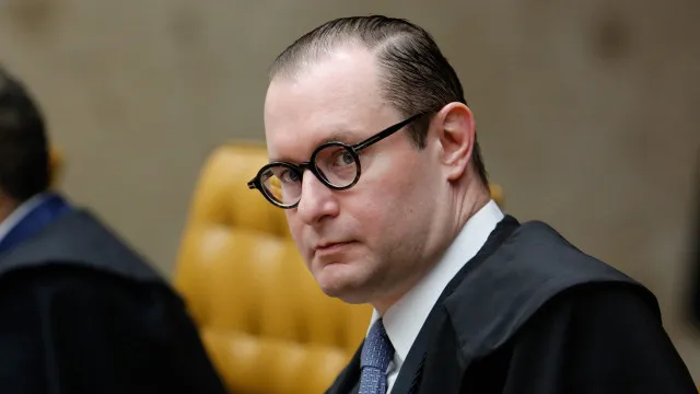 
                    Zanin mantém presidente do TJRJ no cargo de governador interino do Rio
                