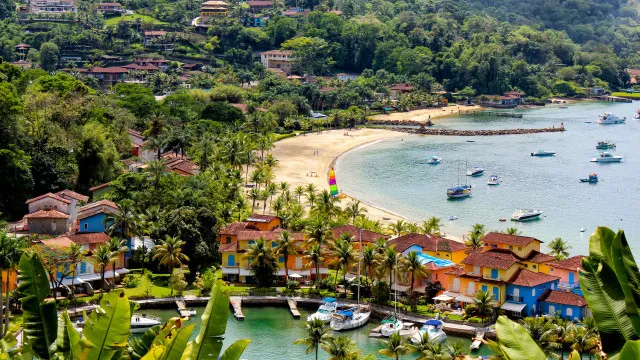 
                    Angra dos Reis começa a cobrar Taxa de Turismo Sustentável de visitantes
                