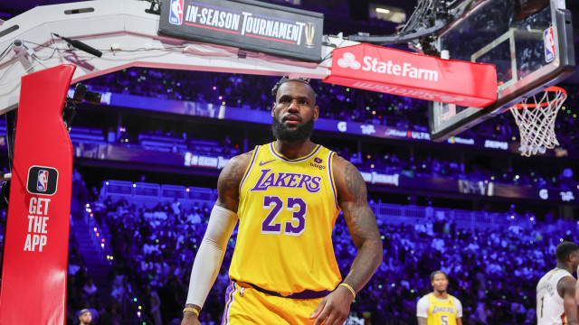 Los Angeles Lakers marca 87 pontos só no 1º tempo e derrota o New Orleans Pelicans na NBA