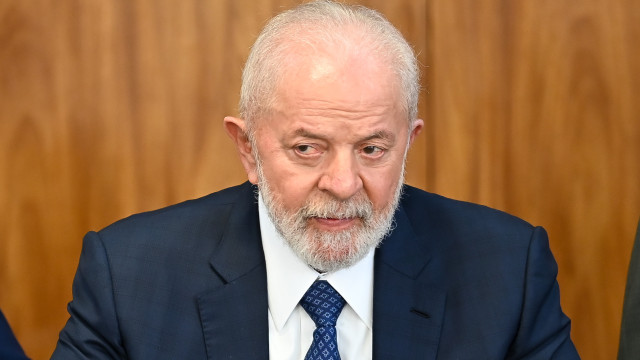 Lula propõe suspender dívida, zerar juros e dar alívio de R$ 11 bi ao RS