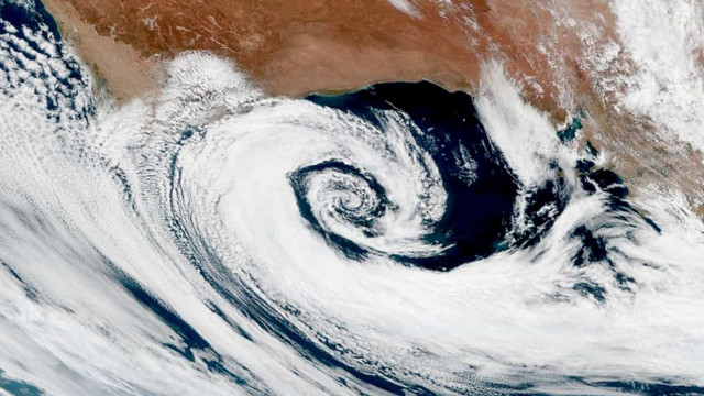 Veja as imagens incríveis das tempestades vistas do espaço