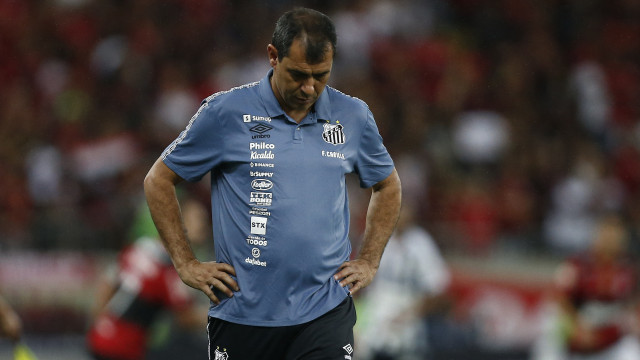 'Triste pelo jogo, mas muito feliz pelos meses de trabalho', diz Fábio Carille