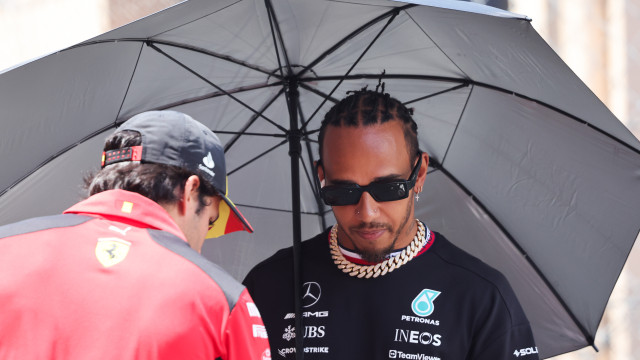 'Bomba' prestes a cair na F1: Lewis Hamilton vai para a Ferrari