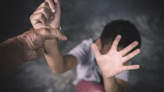 
                    Brasil registra média de 64 meninas vítimas de violência sexual por dia
                