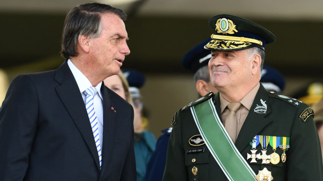Ex-chefe do Exército depõe como testemunha sobre planos golpistas de Bolsonaro e militares