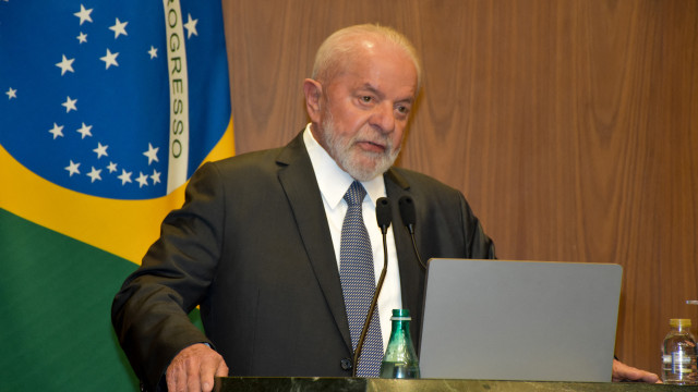 Governo Lula suspende publicidade no x após embate entre Musk e Moraes