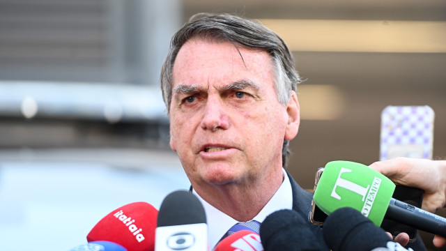 Bolsonaro, ex-ministros e investigados depõem à PF nesta quinta-feira