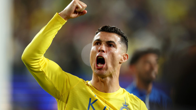 Cristiano Ronaldo marca duas vezes e bate recorde no Campeonato Saudita