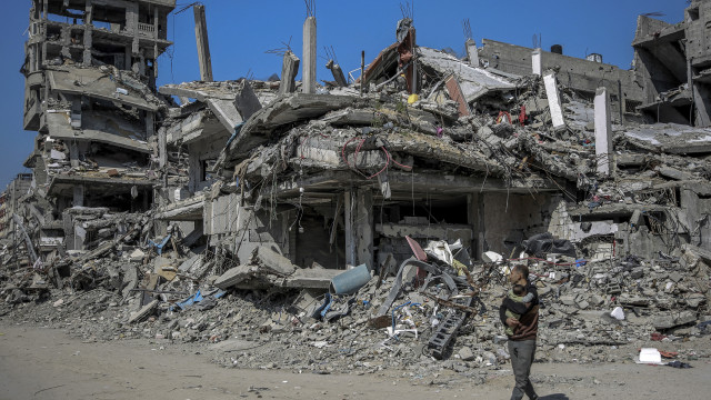 Ataque israelense em casa na Faixa de Gaza mata 29 pessoas