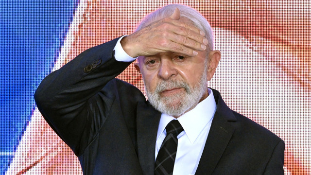 Lula evita responder questão sobre PL antiaborto em passagem pela Suíça