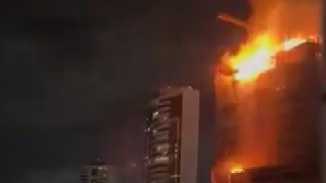 Vídeo mostra incêndio que atingiu prédio no Recife