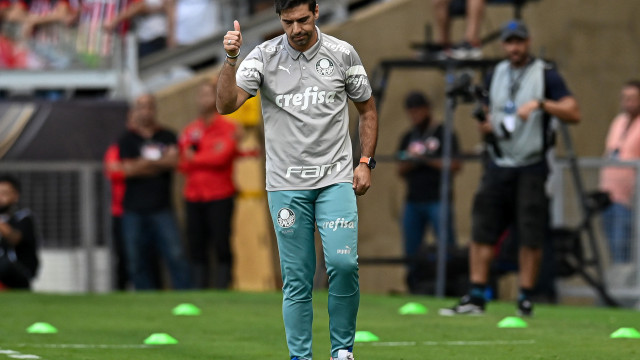 Abel aconselha 'moleques' do Palmeiras: 'Vão à Disney porque o outro foi e está no Real Madrid'