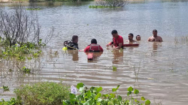 Influenciador perde mãe afogada e irmã está desaparecida