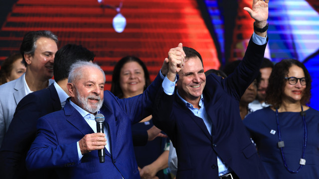Lula troca afagos com Paes, rebate crítica e filia Anielle no Rio