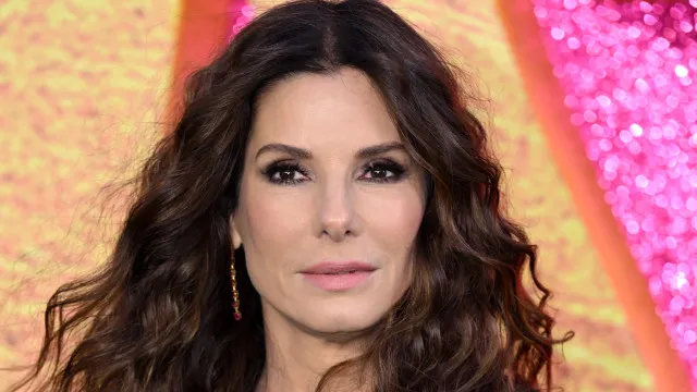 
                    Sandra Bullock ultrapassa 3 milhões de seguidores após estrear nas redes sociais
                