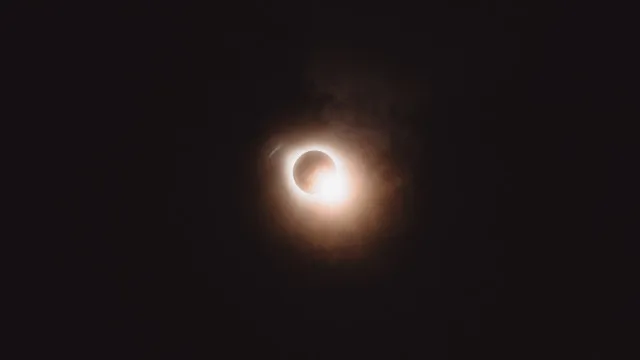 Planeia ver o eclipse solar? Eis as 4 apps que deve ter no celular
