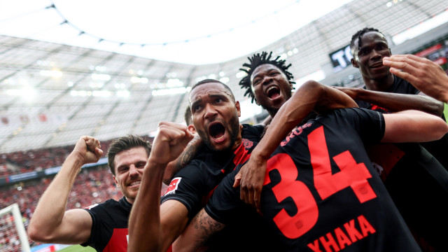 Leverkusen derrota Kaiserslautern com um a menos e é campeão da Copa da Alemanha pela 2ª vez