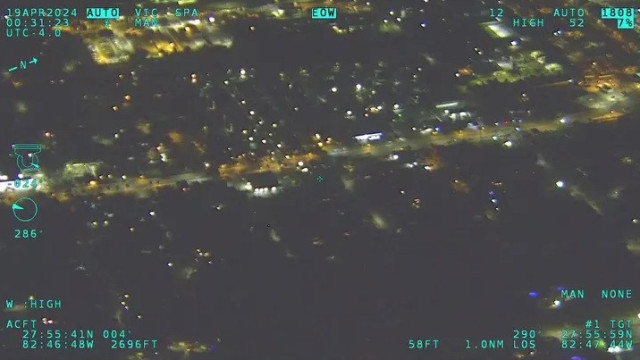 Jovem é detido por apontar laser em helicóptero da polícia nos EUA; vídeo