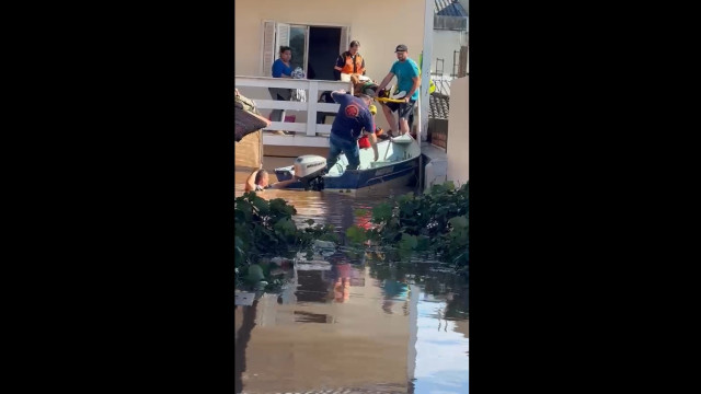 Idosa de 100 anos é resgatada durante enchente no Rio Grande do Sul