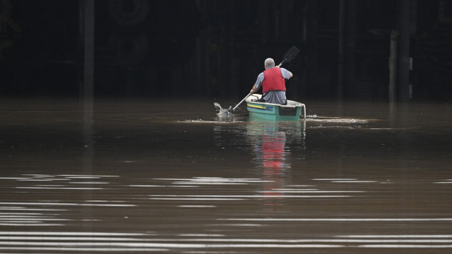 Rio Taquari sobe 6 metros em 24h e ultrapassa cota de inundação