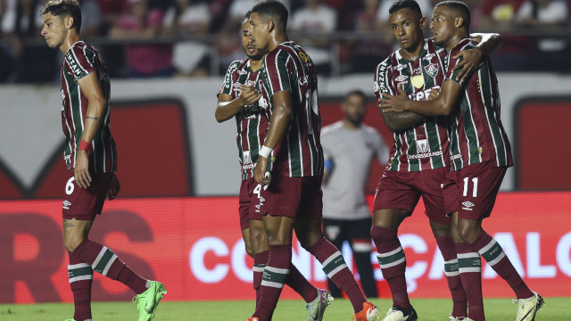 Grêmio e Fluminense fazem confronto direto contra o rebaixamento pelo Brasileirão