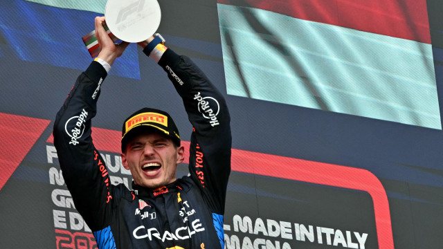 Verstappen supera pressão de Norris no fim e vence o GP da Emilia-Romagna