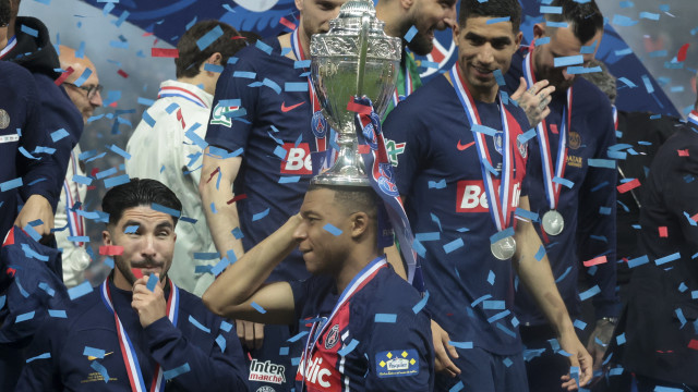 PSG conquista a Copa da França em partida de despedida de Mbappé