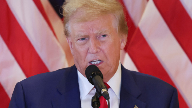Nikki Haley alerta Trump sobre rival mais jovem e renova pedido de testes cognitivos
