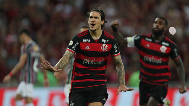 Flamengo defende liderança do Brasileirão diante do Atlético-MG na Arena MRV