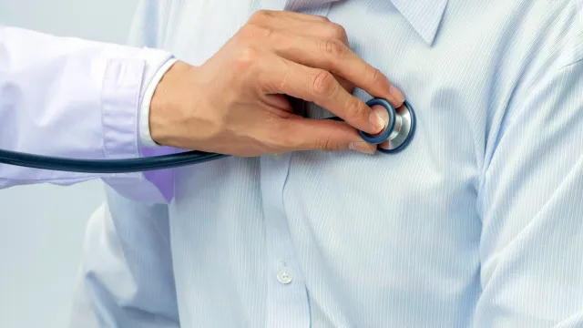 
                    Pesquisa avalia o que mais afeta a qualidade de vida do médico brasileiro; veja resultados
                