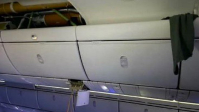 Turbulência em voo faz homem 'voar' para compartimento superior do avião