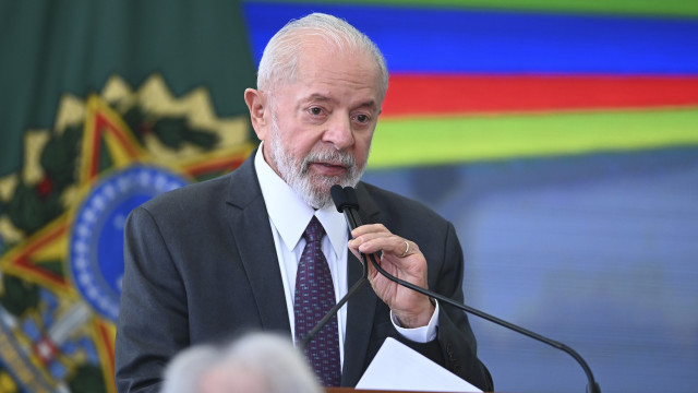 Lula diz que enviará Celso Amorim como observador de eleição na Venezuela