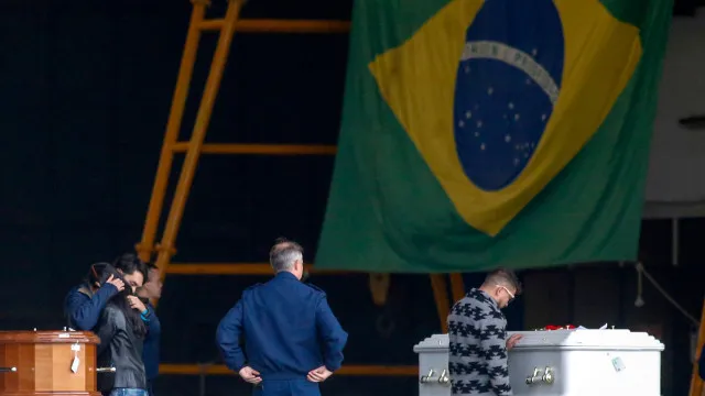 
                    Pilotos da Voepass não relatavam falhas nas aeronaves, diz Cenipa
                