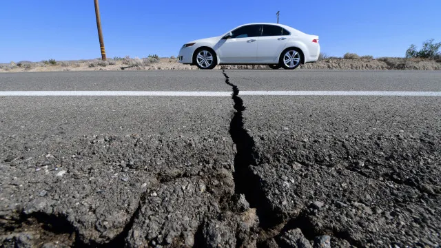
                    Terremoto atinge Teerã, informa mídia estatal do Irã
                