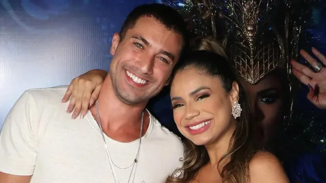 Lexa diz evitar cenas de beijo de Ricardo Vianna na TV: 'Pulo todas'