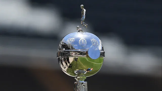 
                    Libertadores inicia fase de grupos com brasileiros e argentinos na briga por hegemonia
                